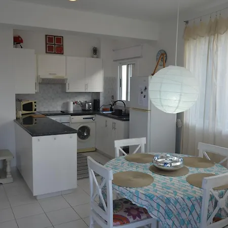 דירה Mia's Cove