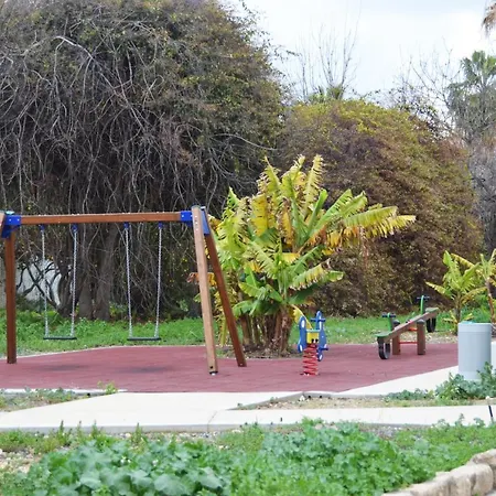 Mia's Cove דירה פאפוס